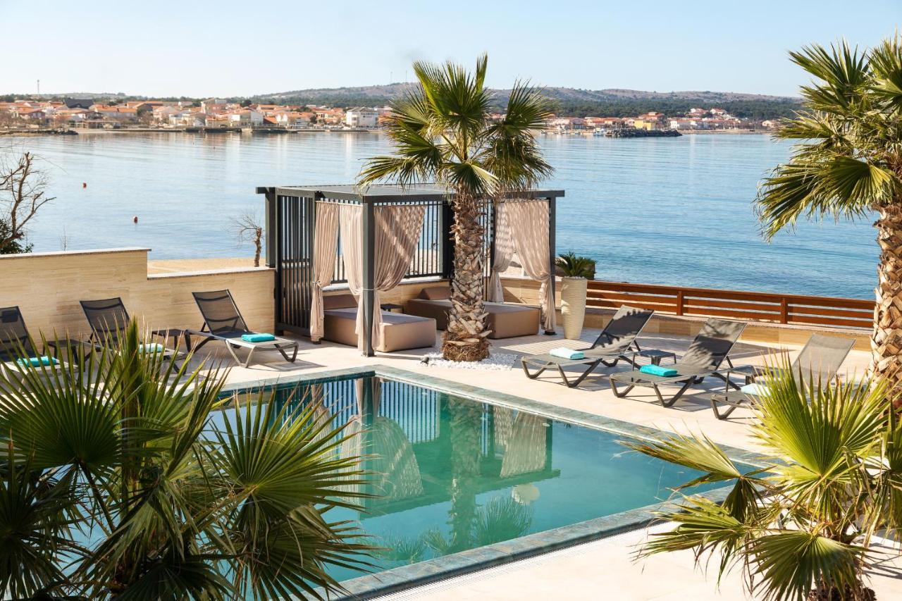 Malibu Imperial Resort 维尔 外观 照片