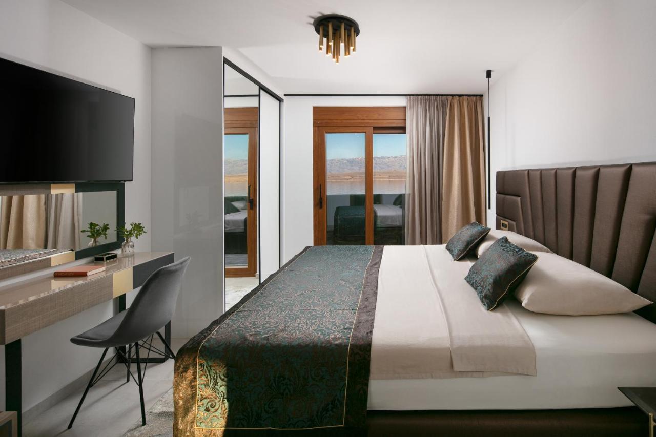 Malibu Imperial Resort 维尔 外观 照片